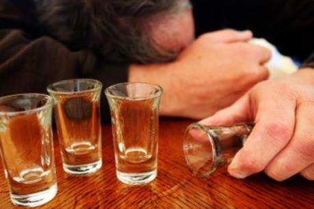 Thêm một ca ngộ độc methanol tử vong