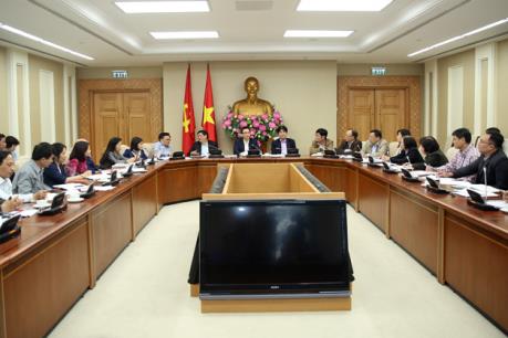 Phó Thủ tướng ‘gỡ khó’ khi doanh nghiệp đối thoại với Bộ Y tế