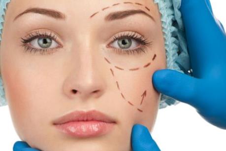 Phụ nữ Mỹ tốn hàng tỷ USD để chỉnh sửa sắc đẹp