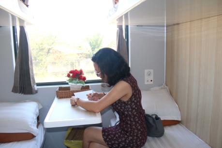 Lần đầu tiên có tàu lửa chất lượng cao phục vụ hành khách đến Bình Thuận