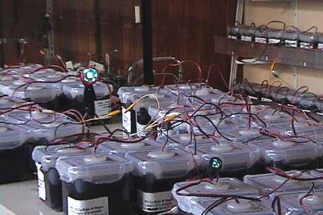 Con người đã phát minh ra pin vĩnh cửu