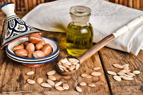 Muốn tóc bóng khỏe, dầu argan là lựa chọn không thể tốt hơn
