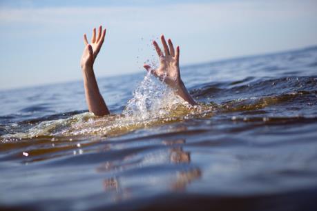 Cà Mau tìm thấy thi thể 3 trẻ em đuối nước dưới sông sâu