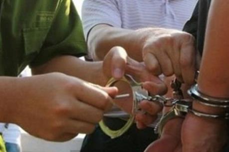 Vụ "lâm tặc" chống người thi hành công vụ ở Cà Mau: Đủ cơ sở để khởi tố vụ án