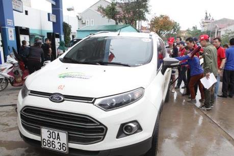 Ford Fiesta, EcoSport tiêu thụ bao nhiêu nhiên liệu trong 100 km?