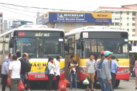 Hà Nội dừng 5 tuyến xe buýt phục vụ cán bộ công chức