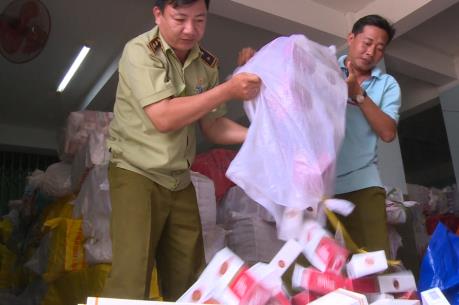 Chống buôn lậu thuốc lá "vẫn chỉ cắt ngọn bỏ gốc"