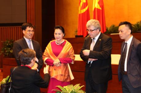 Chủ tịch Quốc hội Nguyễn Thị Kim Ngân hội đàm với Chủ tịch HĐNN Liên bang Thụy Sỹ