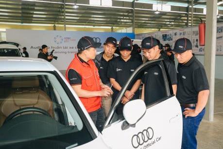 Audi Việt Nam tập huấn lái xe cho 600 học viên phục vụ APEC 2017