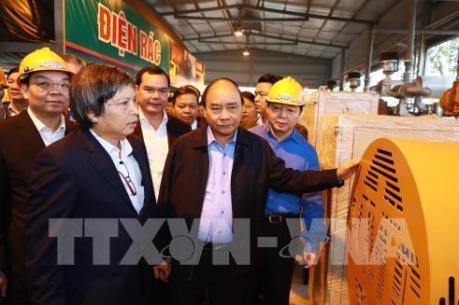 Thủ tướng Nguyễn Xuân Phúc: Hỗ trợ hoàn chỉnh công nghệ điện rác