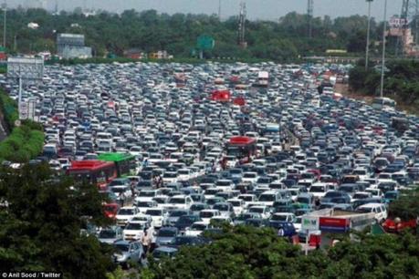 Ôtô Ấn Độ nhập vào Việt Nam giá chưa tới 90 triệu đồng mỗi chiếc