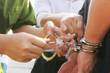 Bắt tạm giam đối tượng lừa đảo chiếm đoạt tài sản của các hộ dân tái định cư