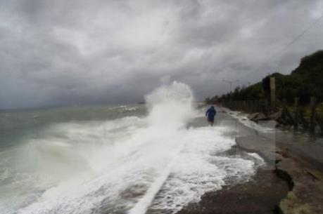 Dự báo thời tiết ngày mai 4/4: Lốc xoáy và gió giật trên nhiều vùng biển