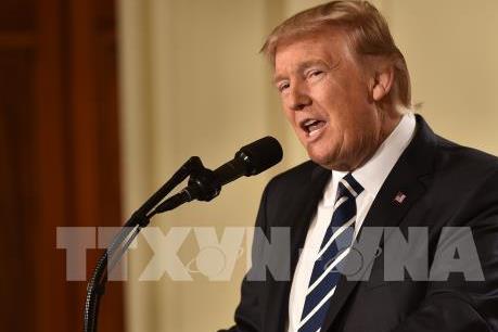 Tổng thống Mỹ Donald Trump ký sắc lệnh “Mua hàng Mỹ và Thuê người Mỹ”