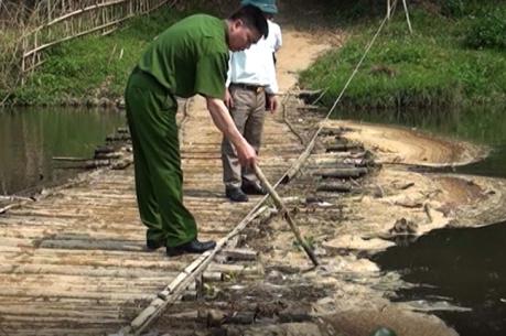 Phát hiện doanh nghiệp chôn đường ống ngầm để xả nước thải ra sông Âm