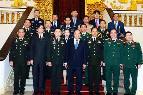 Thủ tướng Nguyễn Xuân Phúc tiếp Tư lệnh lực lượng Quốc phòng Quân đội Hoàng gia Thái Lan