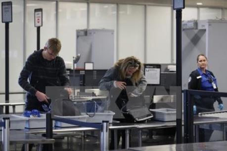 Mỹ sẵn sàng mở rộng lệnh cấm các thiết bị điện tử lên máy bay