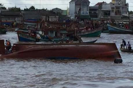 Vụ chìm tàu ở Bạc Liêu: Khẩn trương cứu nạn các nạn nhân