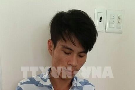 Trà Vinh: Bắt 2 đối tượng sử dụng ma túy mang theo vũ khí