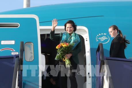 Chủ tịch Quốc hội Nguyễn Thị Kim Ngân bắt đầu thăm chính thức Hungary
