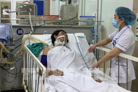 Hà Nội có thêm 2 bệnh nhân ngộ độc rượu chứa Methanol