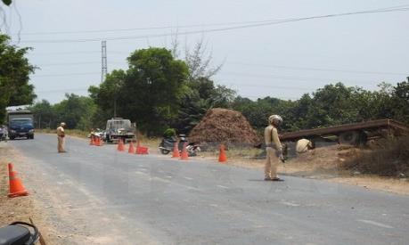 Tây Ninh: Va chạm giữa ô tô tải và xe gắn máy, hai người tử vong