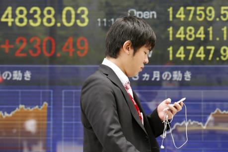 Chứng khoán châu Á giảm điểm trước sức ép căng thẳng địa chính trị