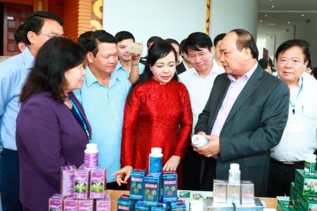 Thủ tướng Nguyễn Xuân Phúc: Phát triển dược liệu, nâng cao mức sống của người dân
