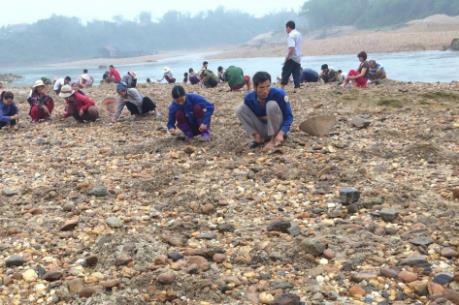 Thực hư về tin đồn có đá quý trên sông Chảy, Phú Thọ