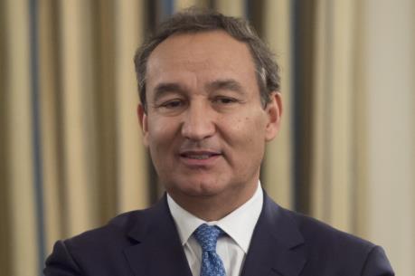 Giám đốc điều hành United Airlines tuyên bố không từ chức 