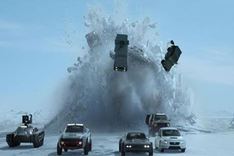 Những màn đua siêu xe nghẹt thở trong 