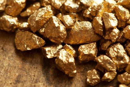 Giá vàng hôm nay 14/4: Rời mốc cao nhất của 5 tháng