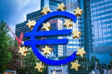 EU nâng dự báo tăng trưởng kinh tế của Eurozone