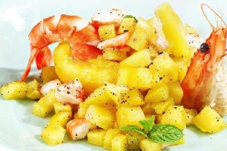 Hải Cảng Fine Dining khách sạn Novotel Danang ưu đãi 30% tháng khai trương