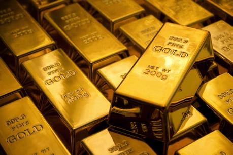 Giá vàng thế giới rời khỏi mức cao của 5 tháng qua