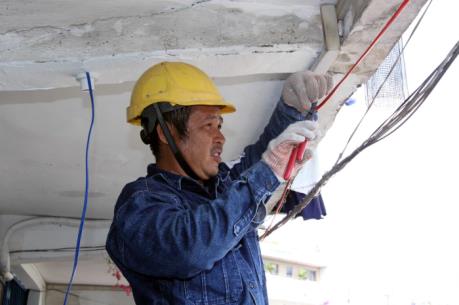 Đà Nẵng không thi công trên lưới điện trong đợt nắng nóng gay gắt