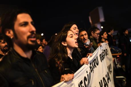 Thổ Nhĩ Kỳ: Biểu tình quy mô lớn phản đối kết quả trừng cầu ý dân