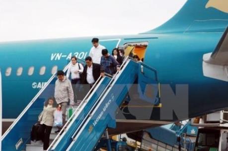 Vietnam Airlines phát hiện khách nước ngoài lấy trộm gần 400 triệu đồng trên máy bay