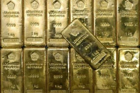 Giá vàng giao ngay chạm mức cao nhất một tháng qua