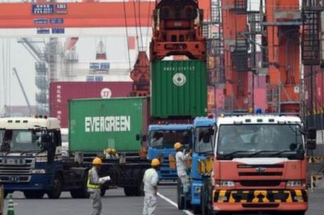 Nhật Bản lần đầu đạt thăng dư thương mại 