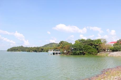 Tây Ninh tạm ngưng toàn bộ hoạt động khai thác cát trong hồ Dầu Tiếng