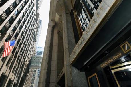 Fed phạt Deutsche Bank hơn 155 triệu USD do giám sát lỏng lẻo