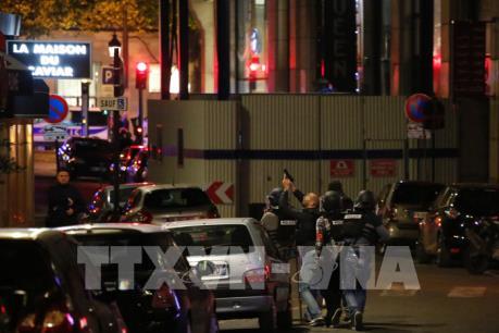 Vụ nổ súng tại Paris: Hung thủ có mối liên hệ với IS