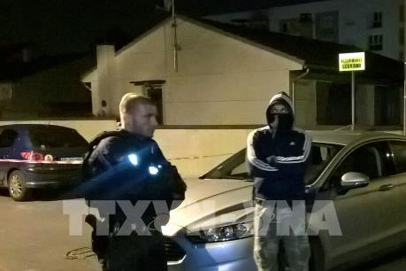 Vụ nổ súng tại Paris: Đối tượng người Bỉ không liên quan