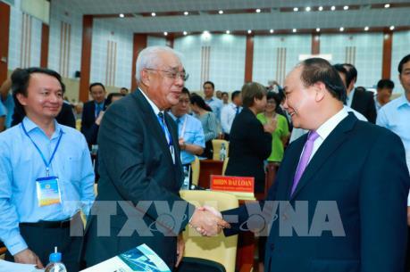 Thủ tướng Nguyễn Xuân Phúc: Trà Vinh cần có giải pháp đột phá để thu hút đầu tư