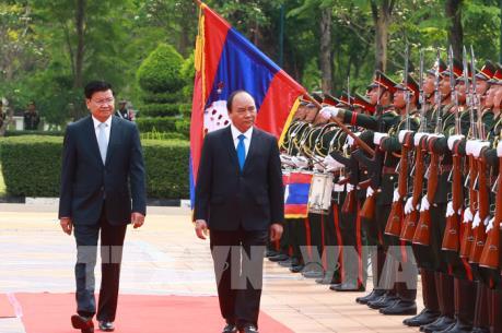 Lễ đón trọng thể Thủ tướng Nguyễn Xuân Phúc tại thủ đô Viêng Chăn, CHDCND Lào