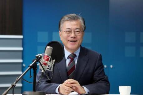Bầu cử Tổng thống Hàn Quốc: Ứng cử viên Moon Jae-in dẫn đầu