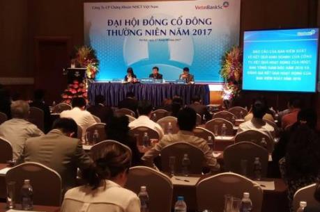 CTS hủy niêm yết tại HNX để chuyển sang HOSE