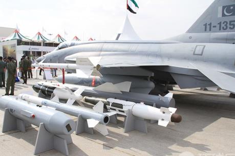 Trung Quốc thử nghiệm thành công máy bay tiêm kích FC-1 thế hệ 3