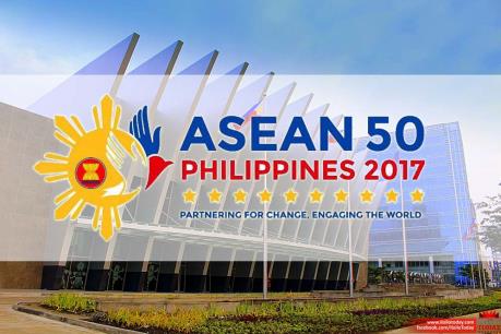 Thủ tướng Nguyễn Xuân Phúc lên đường tham dự Hội nghị Cấp cao ASEAN lần thứ 30